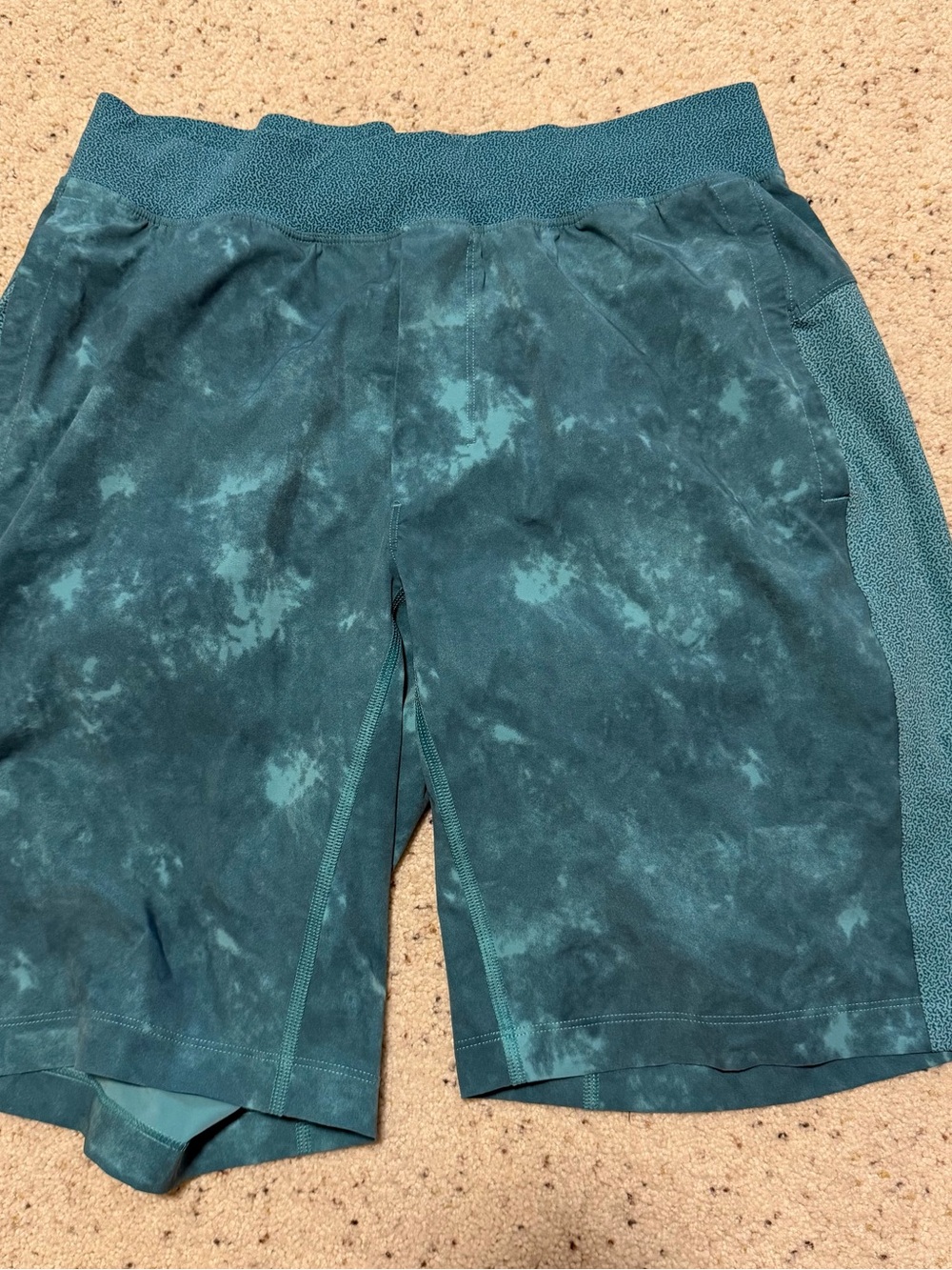 Lululemon Men's Teal Tie-Dye Performance Shorts medium